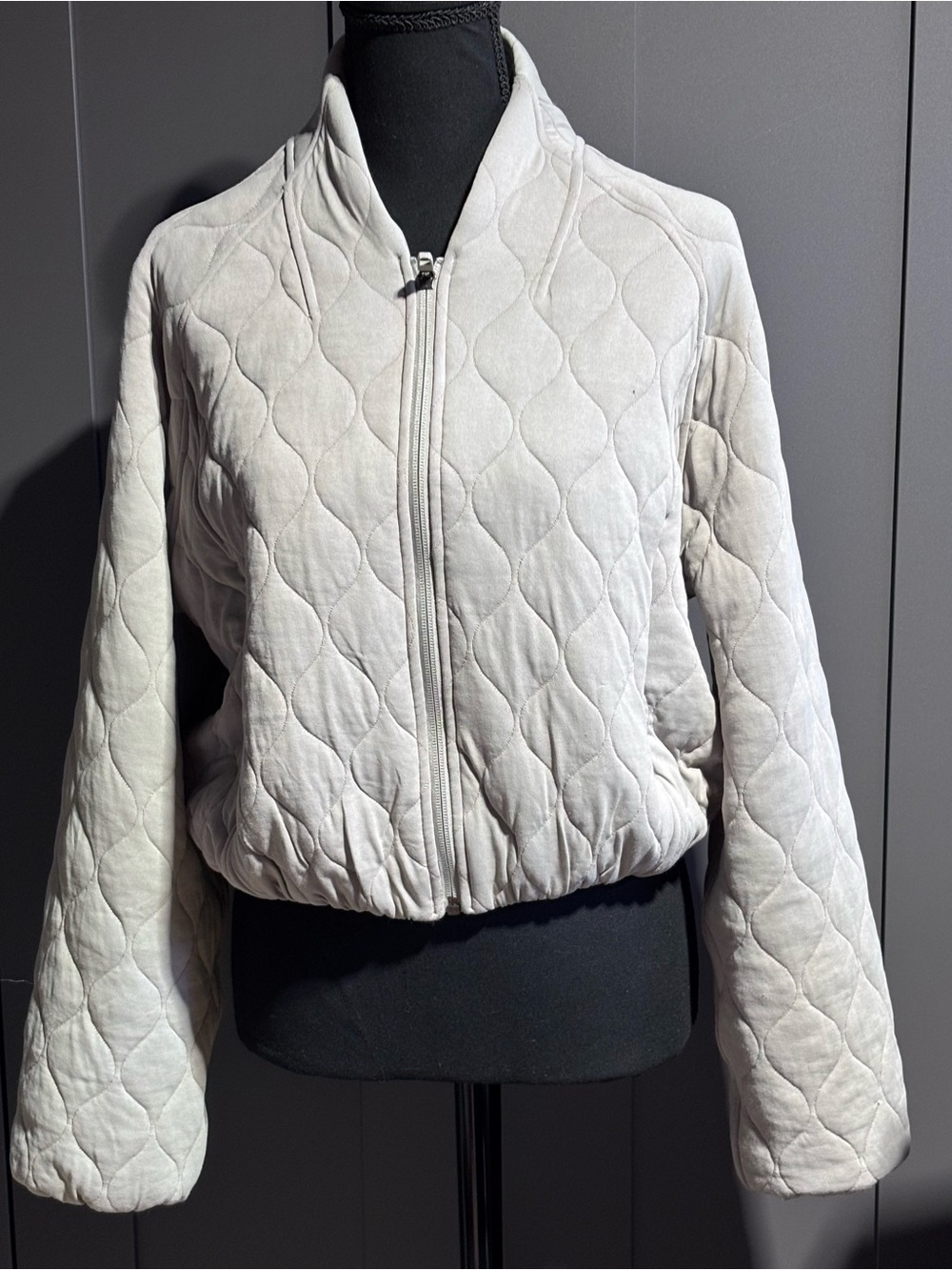 lululemon athletica Quilted Bomber Jacket - Picture 2 of 9